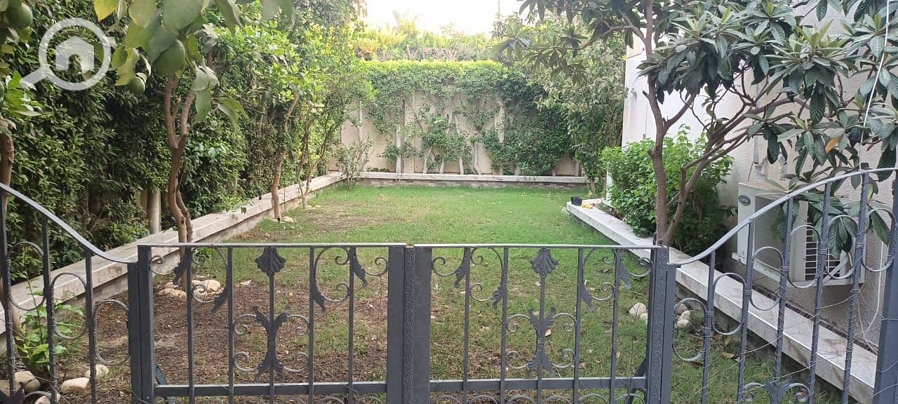 Corner townhouse for sale in Hadayek El Mohandessin Sheikh Zayed 4 bedrooms modern finishing - Vista 5