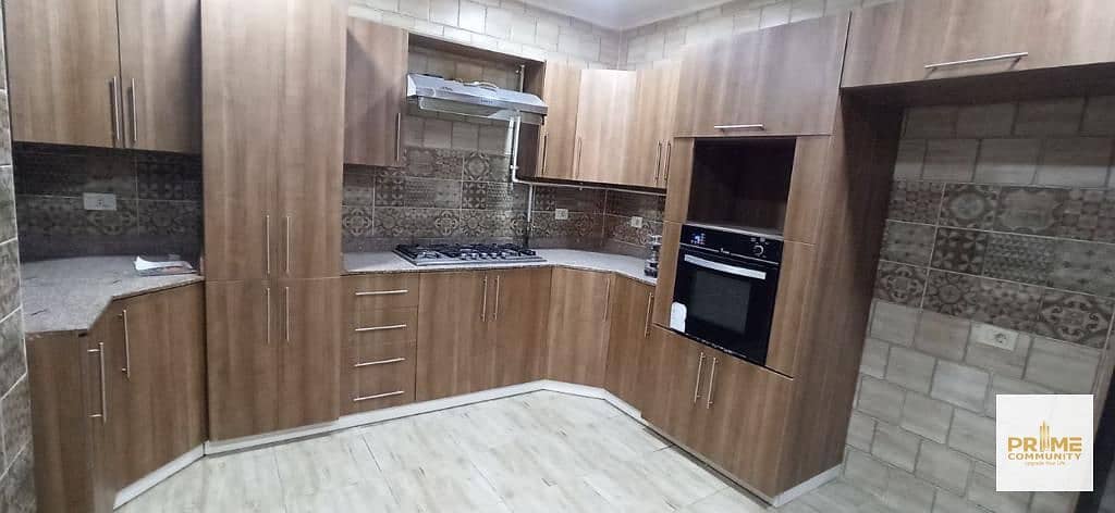 Townhouse for rent fully finished ultra super lux finishing with kitchen and A/C in prime location in Westown sodic west Zayed city - Ansicht 4