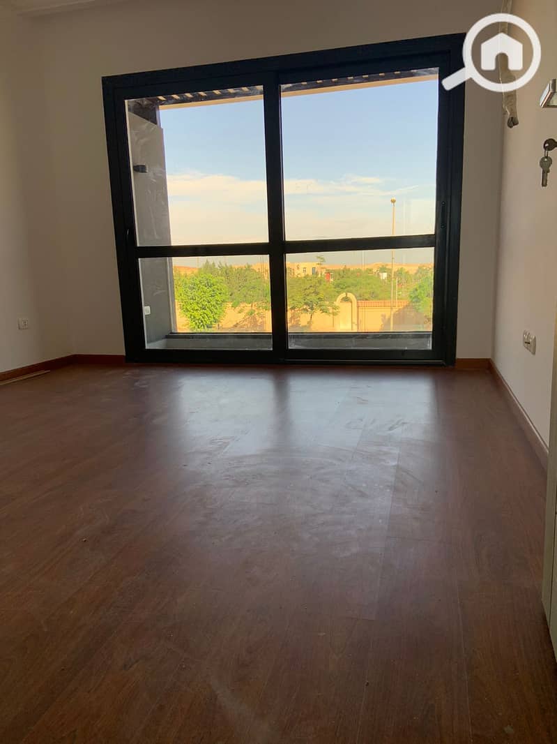 Townhouse for rent in Patio Zahraa Compound - Widok 3