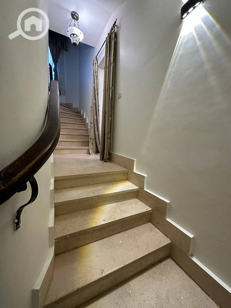 Luxury Triplex with Panoramic View in Zizinia Compound – Fifth Settlement, next to the American University in Cairo (AUC) and Point 90 - Ansicht 3