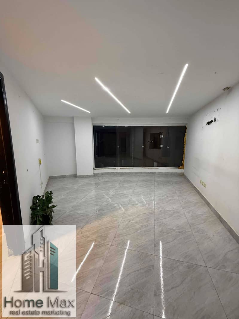 An office space for rent suitable for all companies and administrative headquarters in Beverly Hills, Sheikh Zayed. - Ansicht 3