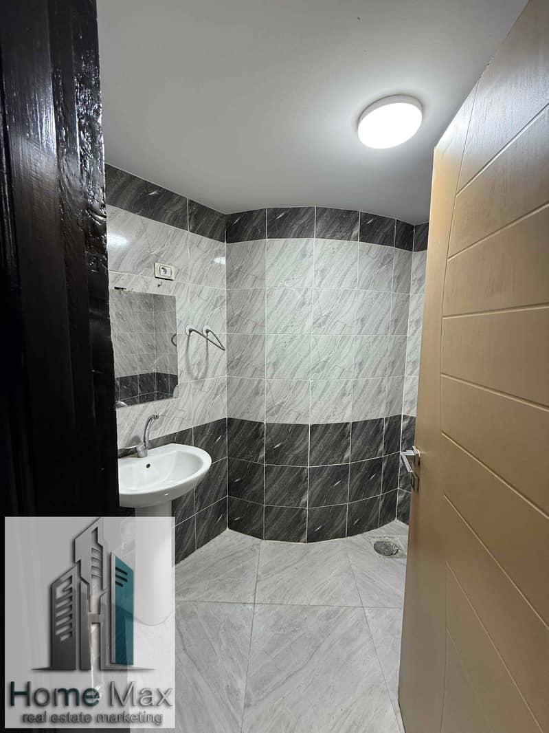 An office space for rent suitable for all companies and administrative headquarters in Beverly Hills, Sheikh Zayed. - Mehr