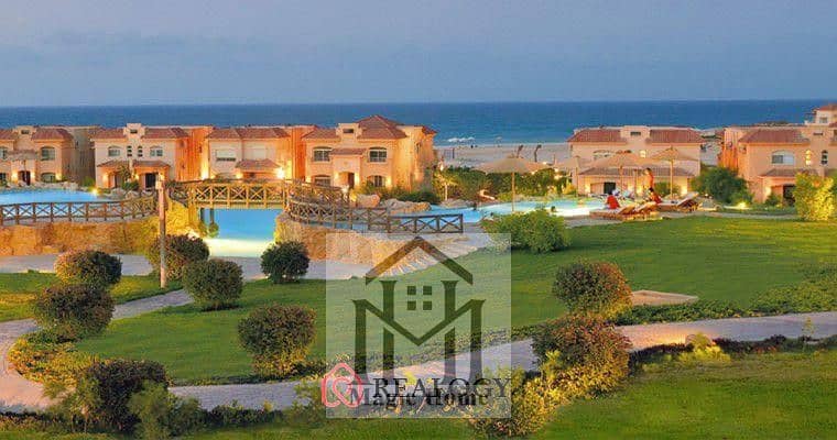 A golden opportunity to own a luxurious chalet with a breathtaking direct view of the lagoon in the most prestigious and desirable location in Telal A - Ansicht 2