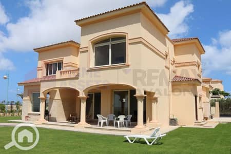 فیلا 4 غرف نوم للبيع في عجمي، الإسكندرية - 1. jpg