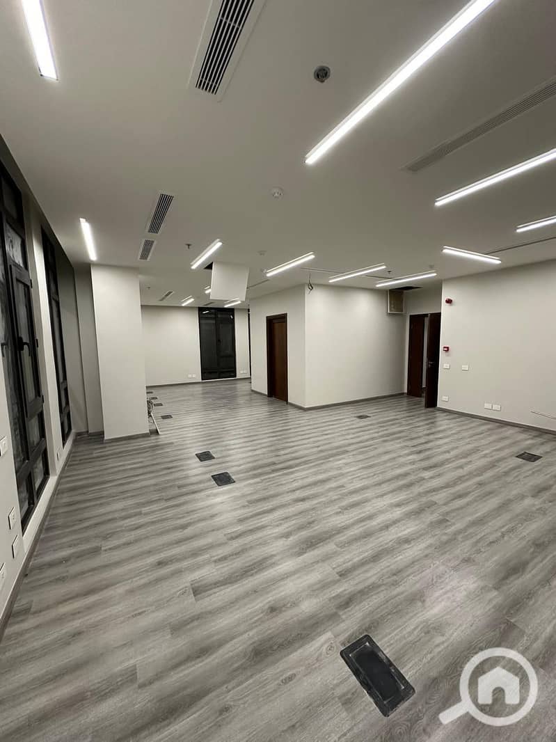 An office headquarters of 119 sqm fully finished for rent in District 5, New Cairo - Vista 6