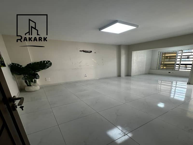 Administrative headquarters 210m ground floor for rent in Sheraton Airport - Ansicht 2