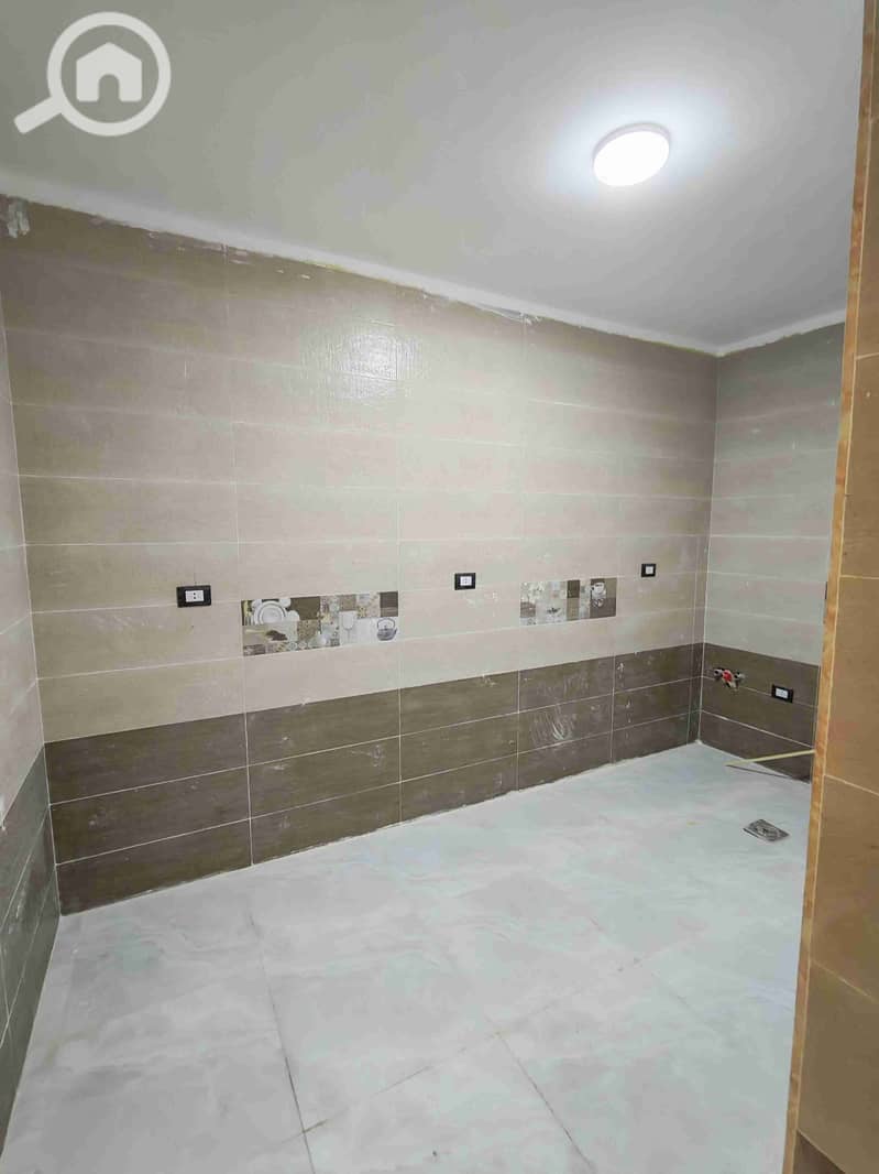 8 145904. jpg