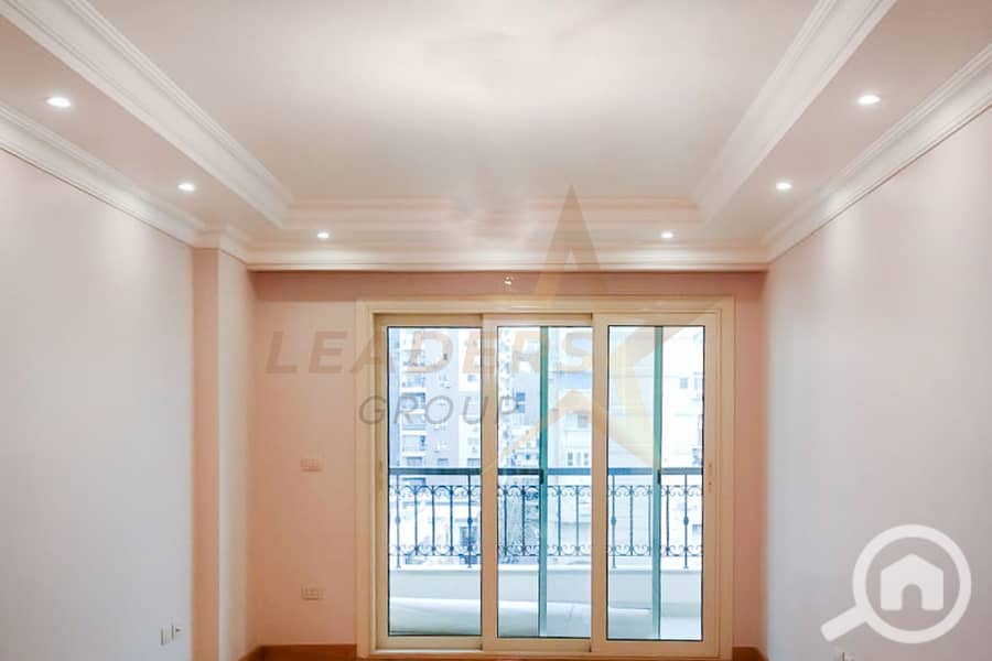 Apartment for sale 360 m Sporting (Abou Qir St. - Brand Building) - with payment facilities - Widok 5