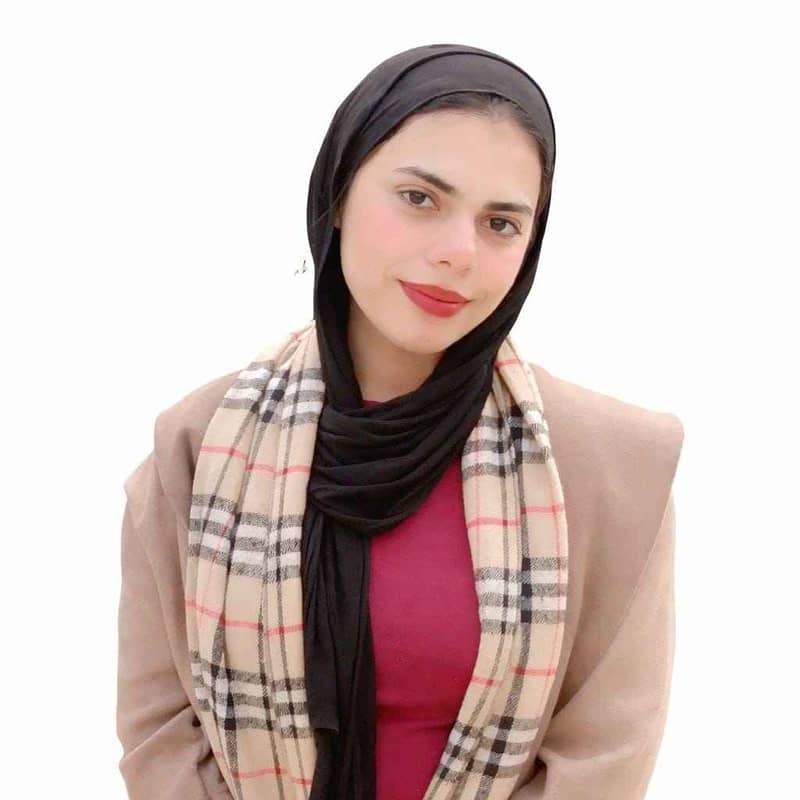 Own your apartment and move in immediately in front of The American University in Cairo with 10% down payment and installments over 5 years - Więcej