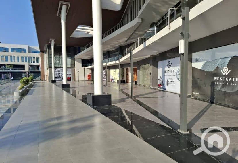 Ready to move Office for Sale Prime Location( West Gate Mall), Sheikh Zayed - Ansicht 4