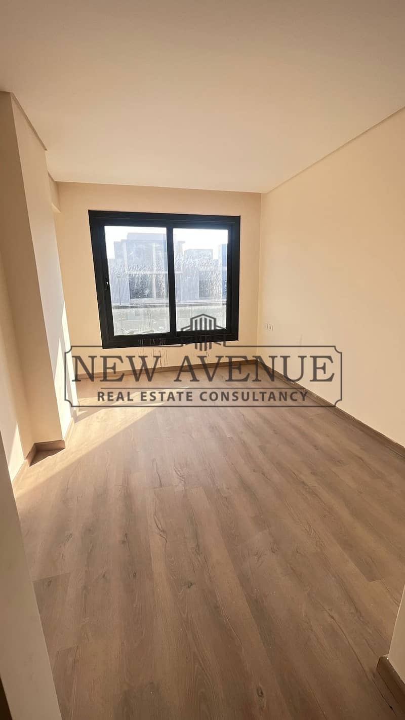 Townhouse fully Finished with the Kitchen Ac's and Shutters in Trio gardens - Middle Annex (Phase 2) Ready to Move - Widok 5