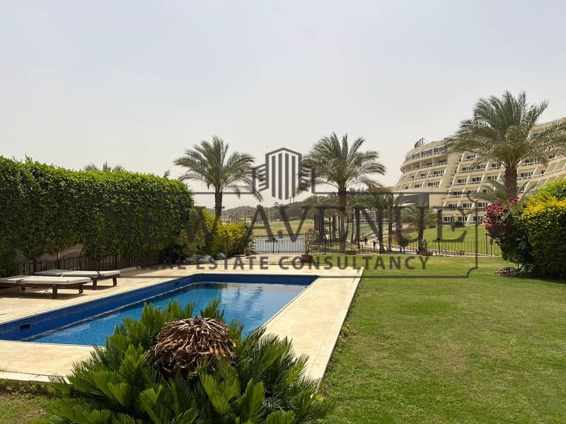 Fully finished Standalone villa with prime location lake view in Mirage City - New Cairo - Widok 5