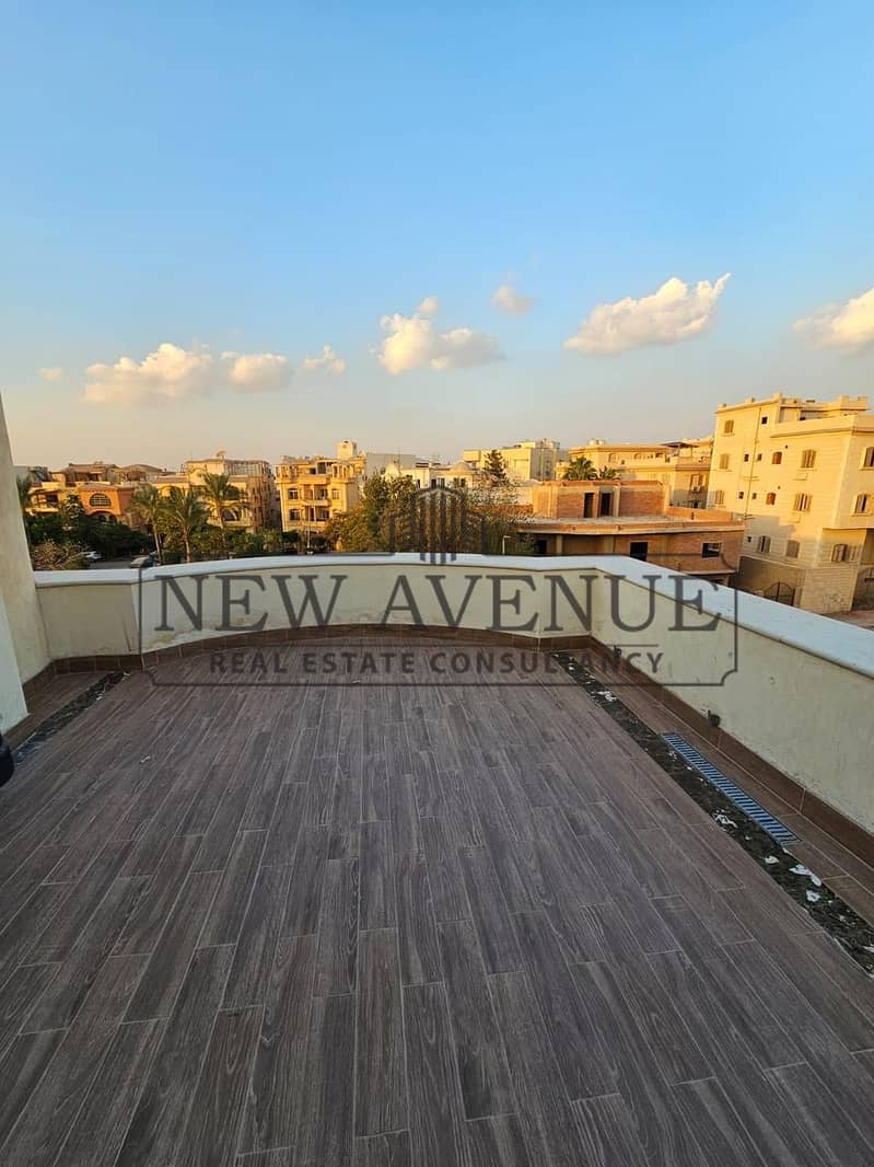 Roof apartment in fully finished with furniture and appliances with perfect view open wide garden El Shouifat, New Cairo - Ansicht 3
