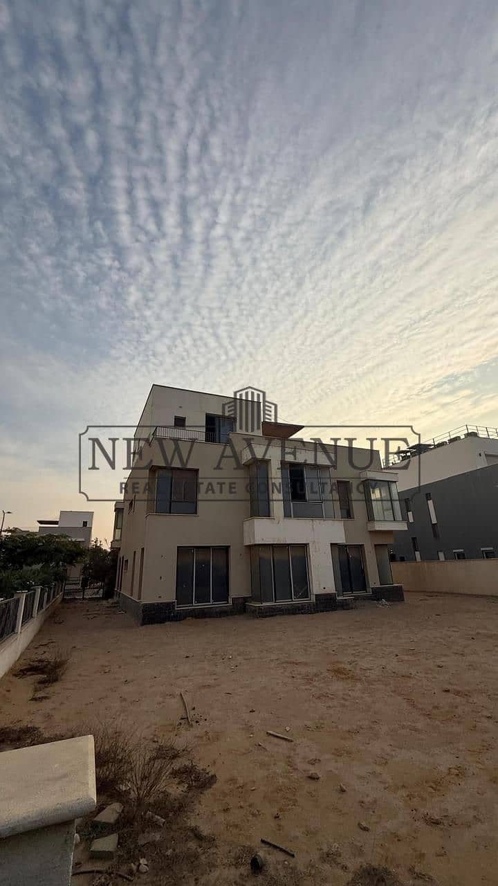 Prime location corner Standalone LV 6 bedrooms direct on landscape in SODIC villette lowest price in the market with biggest land – pohled 5