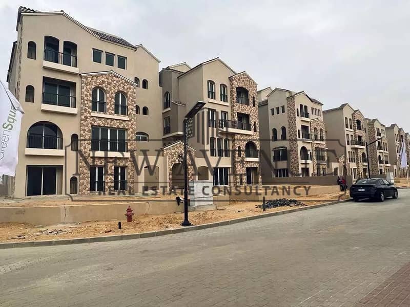 Corner Townhouse in New Cairo’s Hotspot Mostakbal City for Sale with Low Price Ready to Move with Perfect Location - Fler