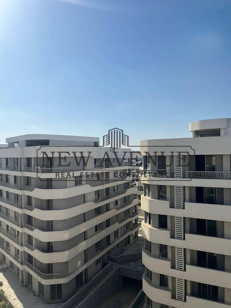 Apartment 153 meters Bloomfields Mostakbal City Tatweer Misr 2 Bedrooms 3 Bathrooms Semi Finished Delivered - Mehr