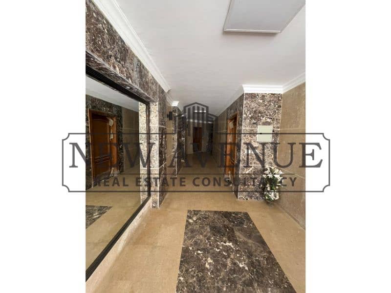 Penthouse 245m in Promenade Wadi Degla New Cairo ,Three Bedrooms and Roof 170m Ready to Move Core and Shell Facing North - Ansicht 4