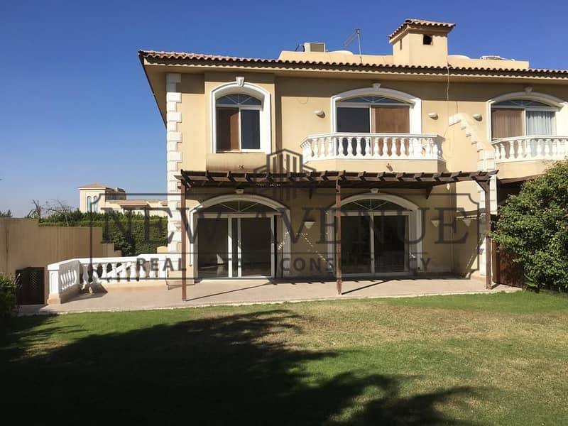 Twin house villa very prime location first row golf Fully Finished with kitchen for sale in Katameya Heights - Ansicht 2