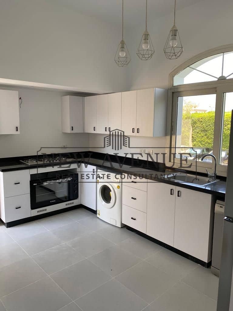 Twin house villa very prime location first row golf Fully Finished with kitchen for sale in Katameya Heights - Ansicht 4