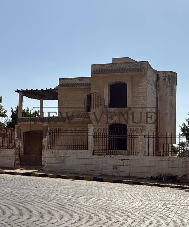 Standalone villa, 300m semi-finished in Al Shorouk 2000 - Aanzicht 6