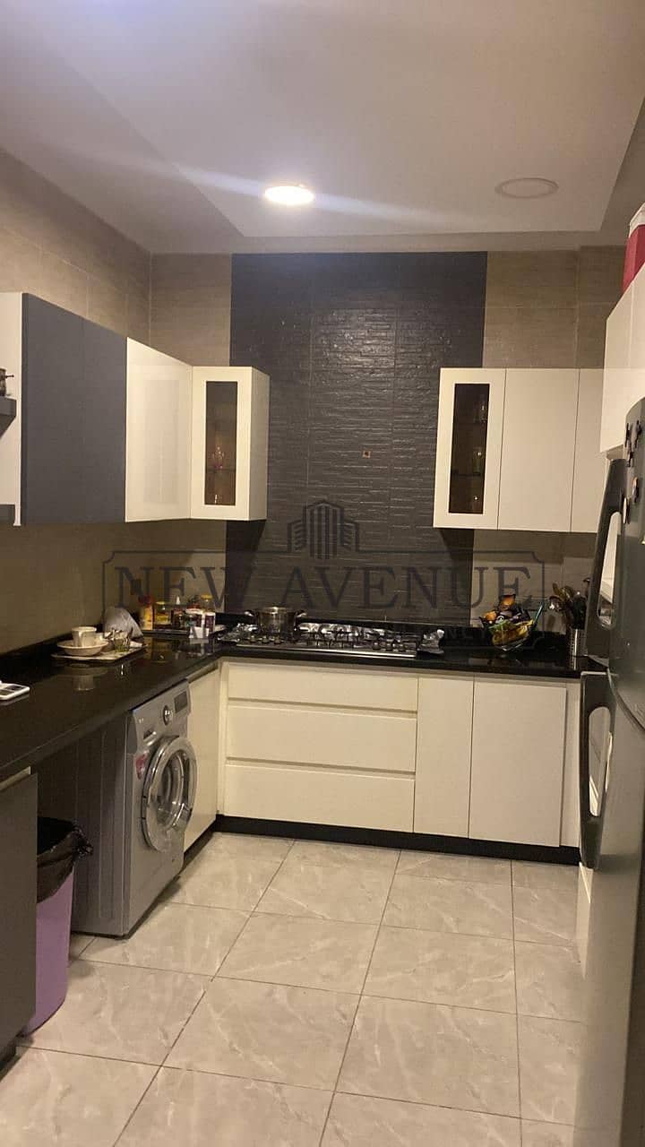 Apartment for sale fully finished with kitchen ready for immediate occupancy prime location close to all services - Więcej