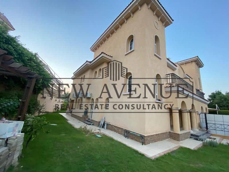 Twin House Type H for sale at Madinaty View Wide Garden Fully Finished ultra super lux Location in front of Four Seasons Hotel - Więcej