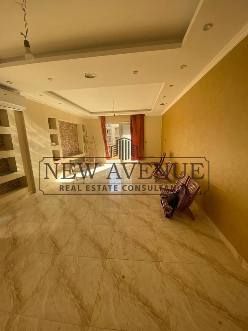 Under market price Apartment for sale in The square with Prime location landscape view fully finished with appliances Ready to move - Widok 3