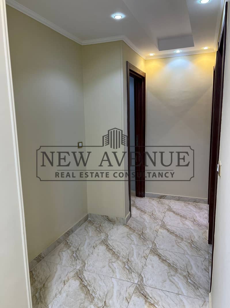 Under market price Apartment for sale in The square with Prime location landscape view fully finished with appliances Ready to move - Widok 5