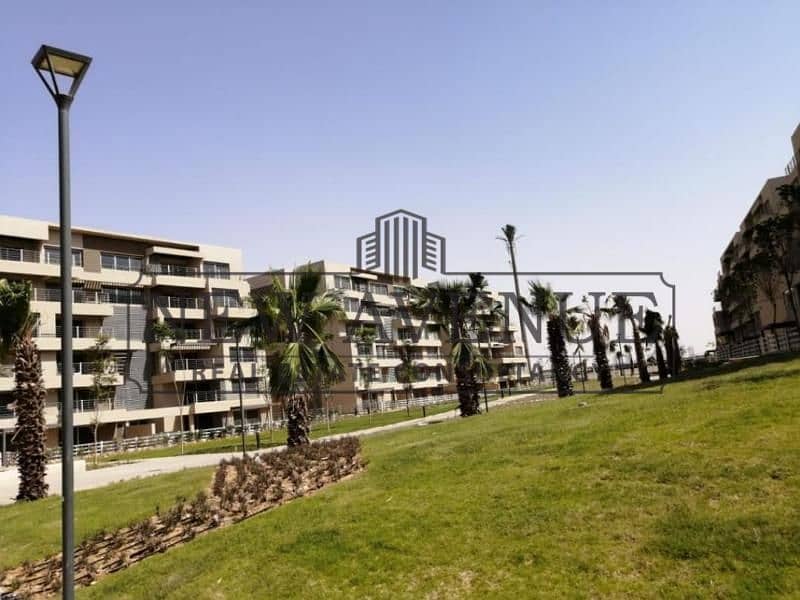 Apartment for sale at Capital Gardens Mostakbal city prime location landscape view Ready to move Core and Shell - Widok 3