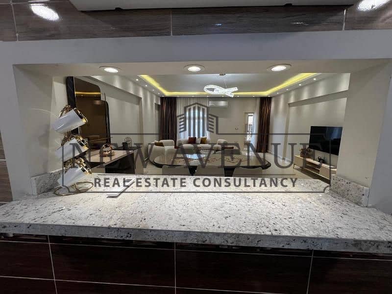 Apartment For Sale in hayati residence compound prime loctaion Super lux With Ac's and kitchen finishing Ready to move - Ansicht 4