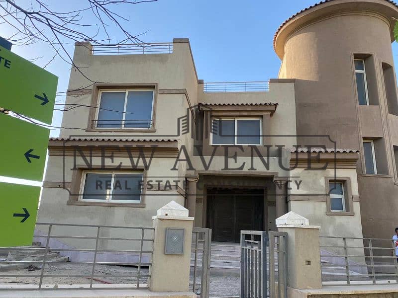 Under market price Standalone corner in katameya palm hills With prime location Ready to Move Semi Finished - Widok 4