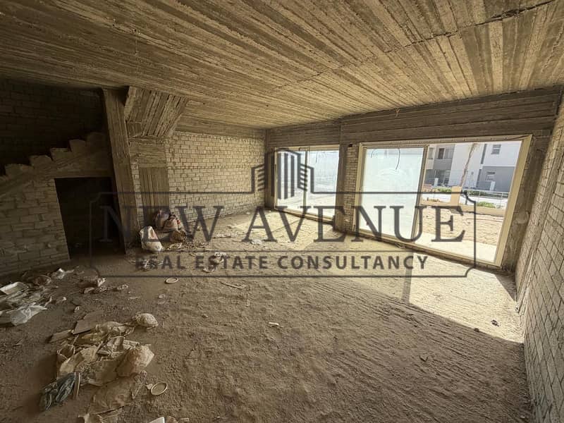 10 WhatsApp Image 2026-02-08 a. jpeg