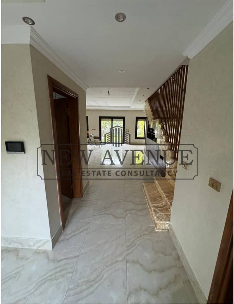Finished Town house Corner with ACs in Hyde Park New Cairo first use with Private pool prime location with open view and greenery Modern Design - Ansicht 5