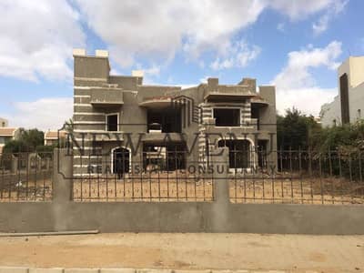 4 Bedroom Villa for Sale in Shorouk City, Cairo - WhatsApp Image 2025-04-17 at 6.03. 44 PM (1). jpg 4 Bedroom Villa for Sale in Shorouk City, Cairo - WhatsApp Image 2025-04-17 at 6.03. 44 PM (1). jpg