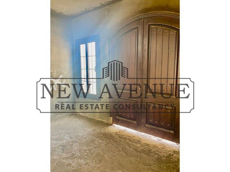 Delivered Standalone villa with Basement in Hyde Park New Cairo core and shell north facing very prime location overlooking landscape - Mehr