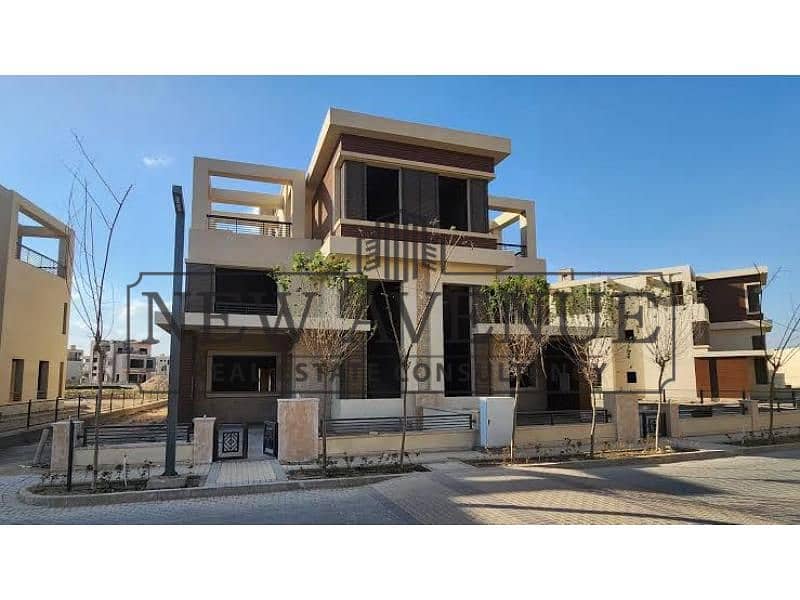 for sale Two Twin house Ready to move largest type 340m attached in king Range New Giza prime location 6 October - Mehr