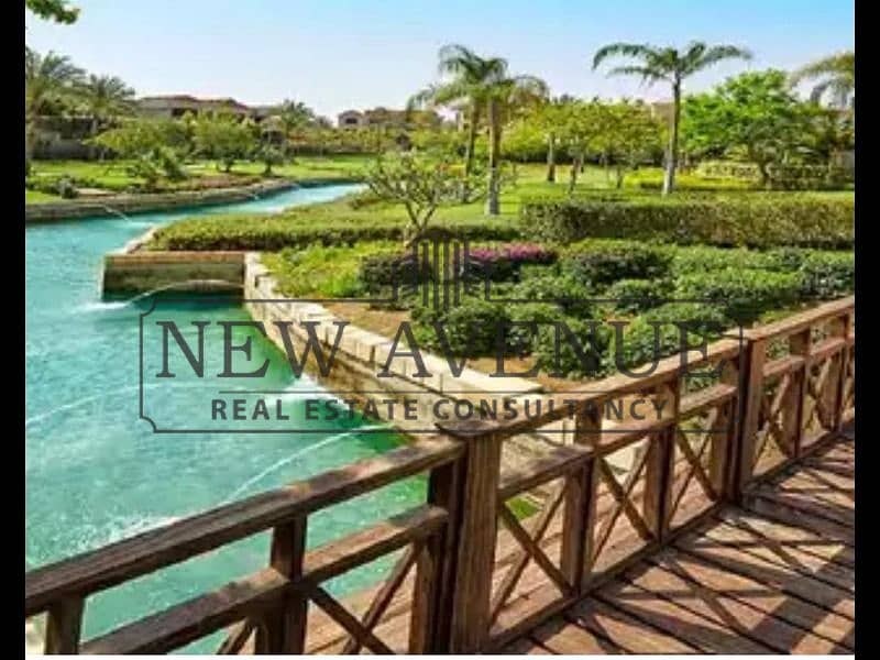 Semi-Finished Standalone in swan lake Katameya Bua 700 5 master bedrooms 6 bathrooms Nanny's Room - Aanzicht 2