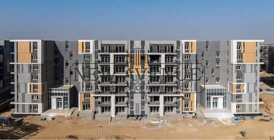 Direct Green Spine view , north-oriented typical apartment spacious layout high investment value - Aanzicht 6