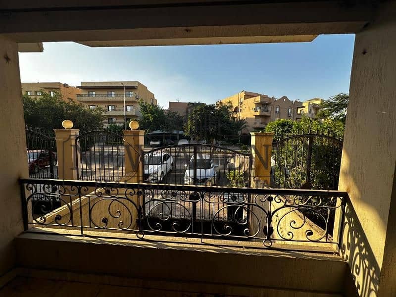 Duplex for sale in El Yassmeen 1 Villat – New Cairo, fully finished, bua 200m, 3 bedrooms, private garden - Widok 2