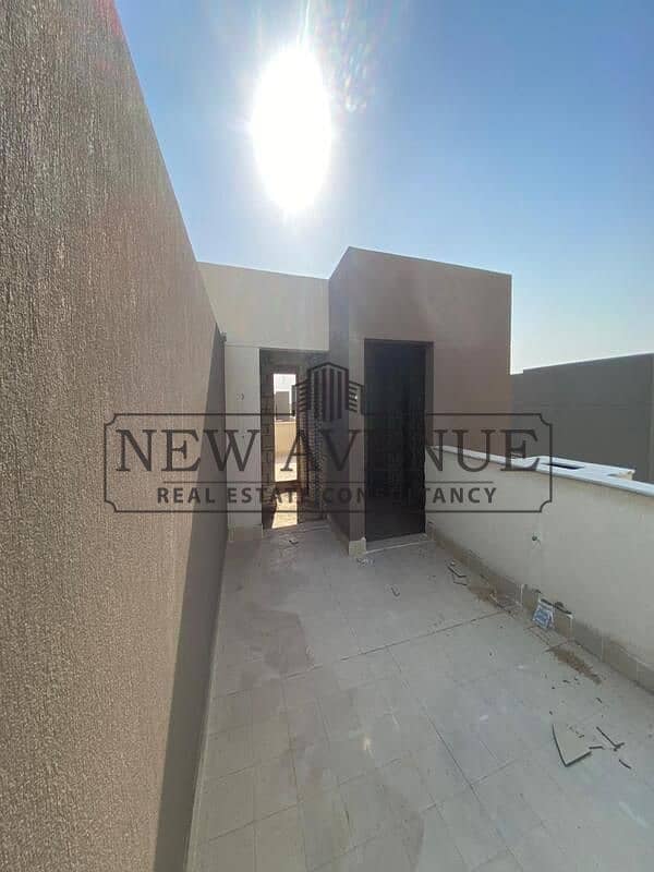 Semi finished Townhouse Middle on greenery view with a very prime location for sale in Palm hills New Cairo phase 4 - Ansicht 3