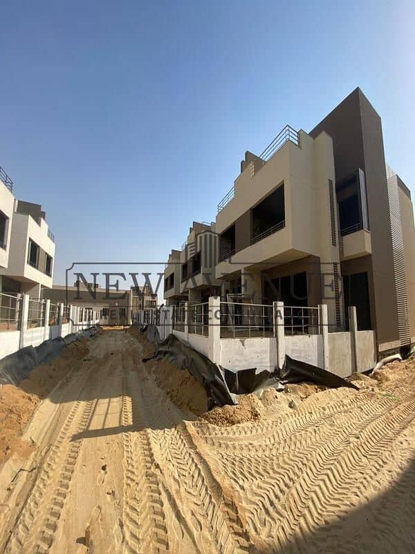 Semi finished Townhouse Middle on greenery view with a very prime location for sale in Palm hills New Cairo phase 4 - Ansicht 6