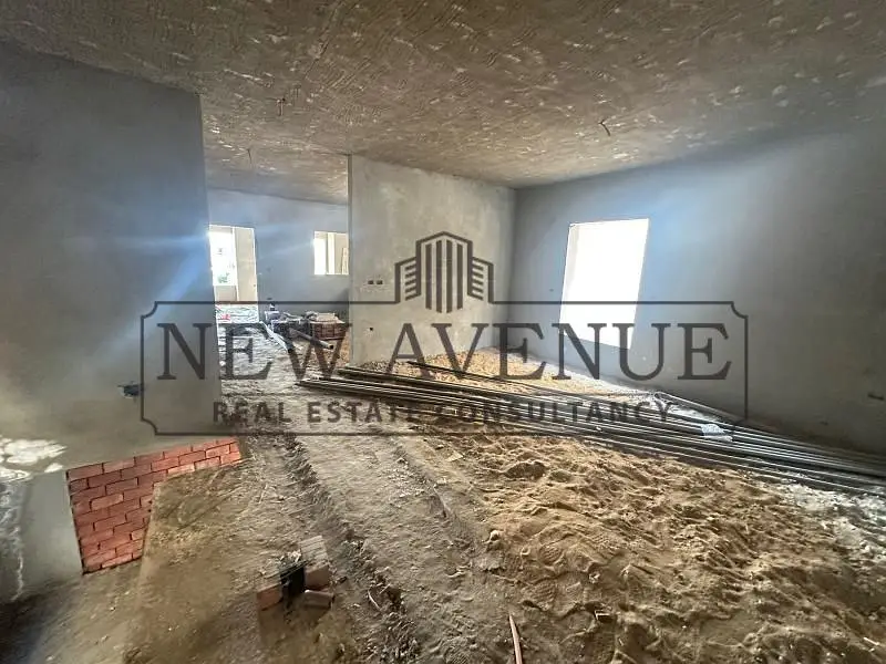 Catchy price Duplex view garden with pool in west Golf extension, delivered, bua 525m, 4 bedrooms, 4 bathrooms - View 3