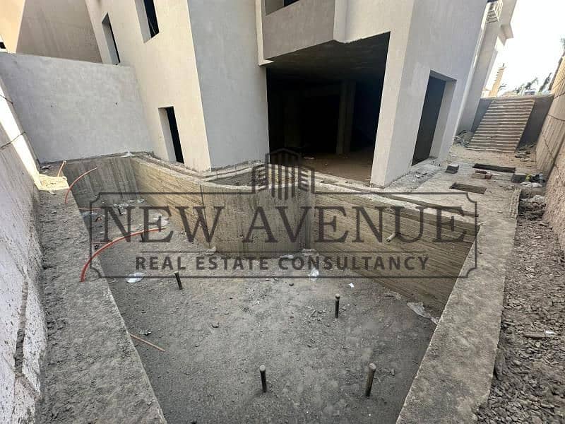 Catchy price Duplex view garden with pool in west Golf extension, delivered, bua 525m, 4 bedrooms, 4 bathrooms - Mehr
