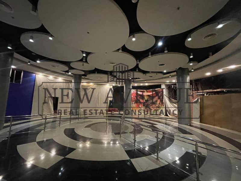 Retail 108 sqm for sale at mirage mall New Cairo - Widok 2
