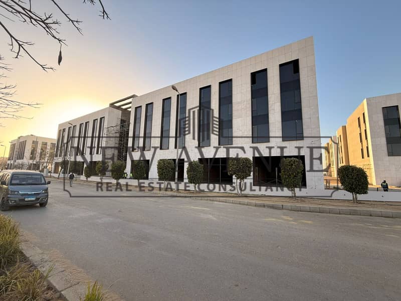 Admin Office for Sale at Waterway Villas ⁠New Cairo Ready to move - Ansicht 3