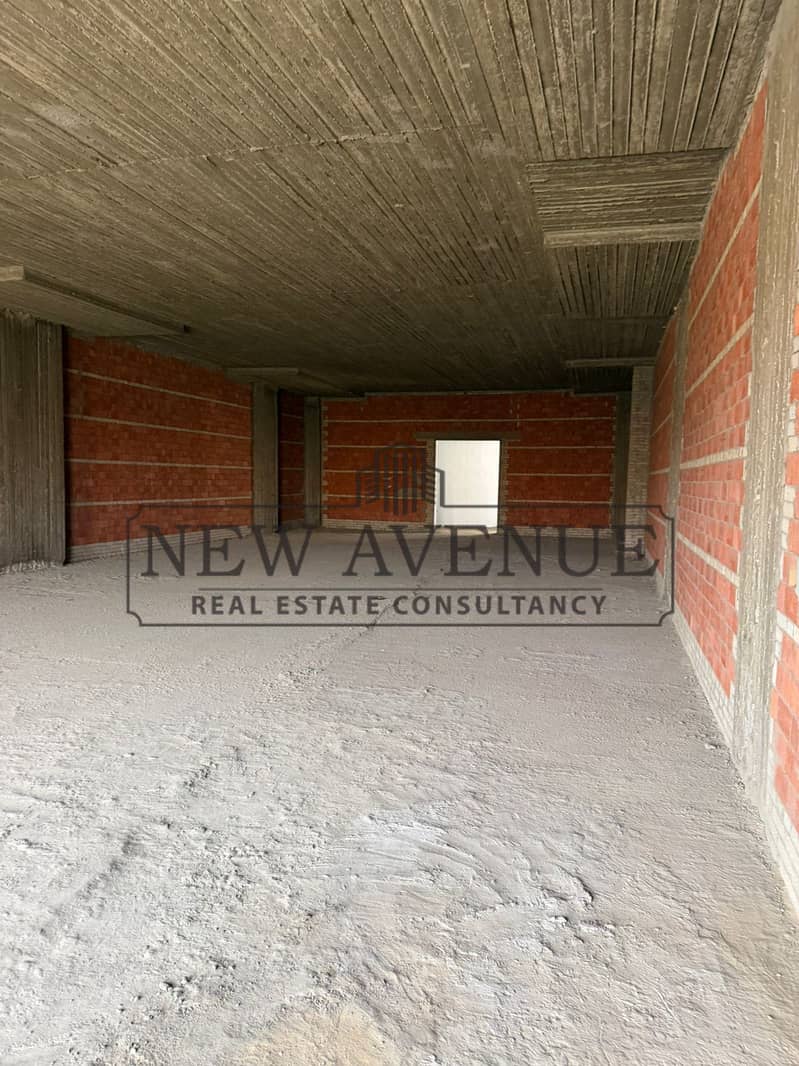 Ready to move Fully finished Office for rent at water way villas New Cairo - Ansicht 6