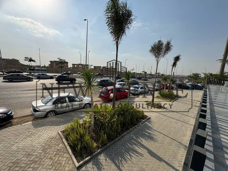 Ground Retail with outdoor area for rent at sway mall New Cairo – další
