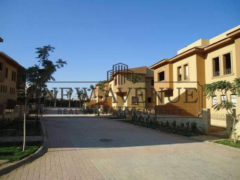 Twin house ready to move prime location and best price in Moon Valley 2 compound - New cairo - Więcej