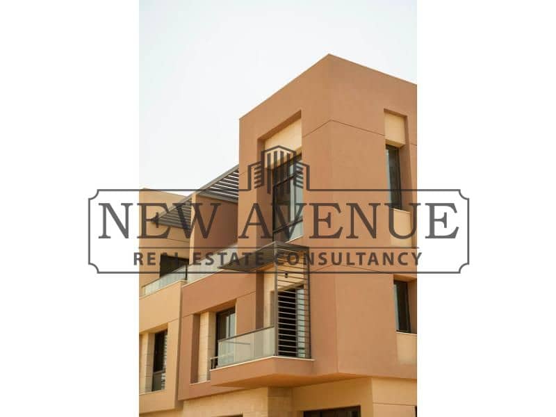Ready to move villa 285 sqm Below market price with down payment in District 5 by Marakez - Ansicht 3