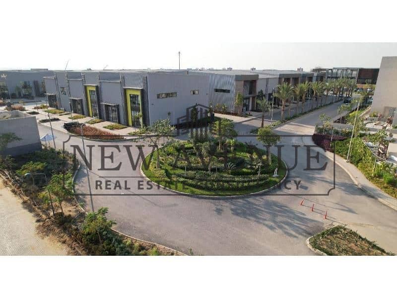 Ready to move villa 285 sqm Below market price with down payment in District 5 by Marakez - Ansicht 5
